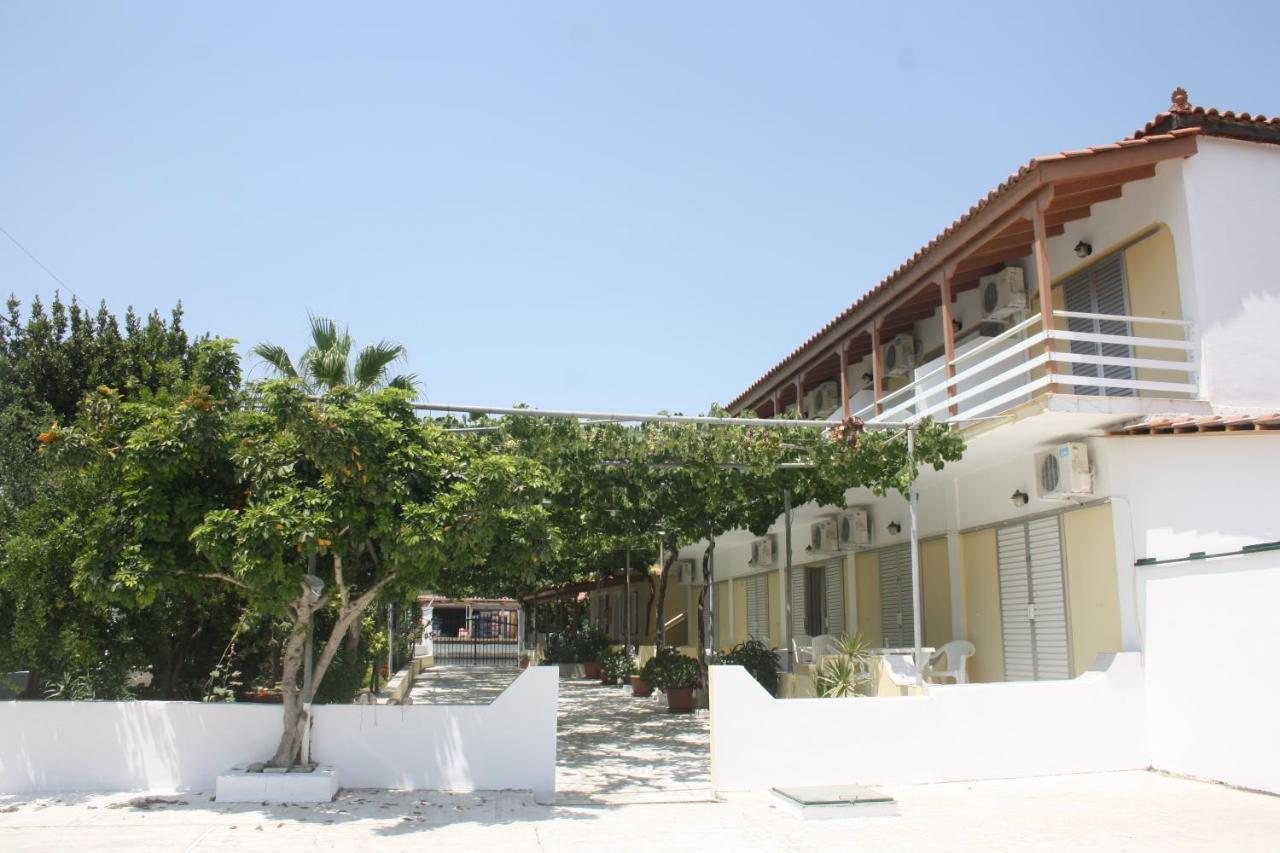 Maria Studios Лаганас Екстериор снимка